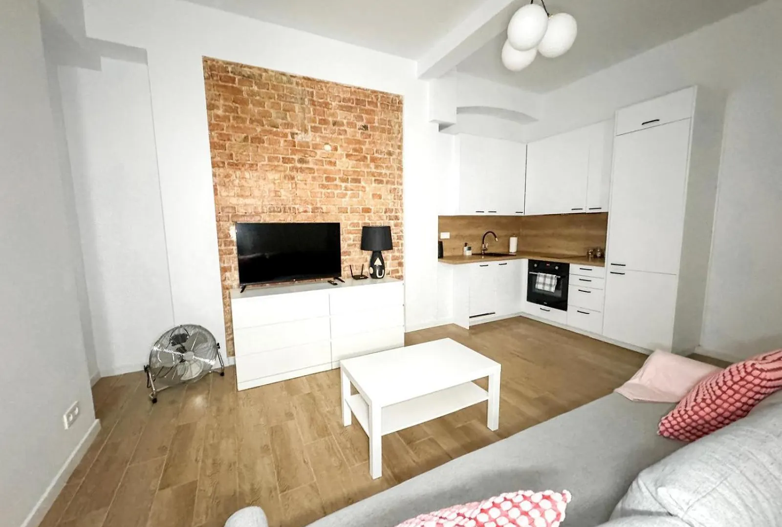 Luxury Design Apartments - Poznanska Warsaw City Center 0*,